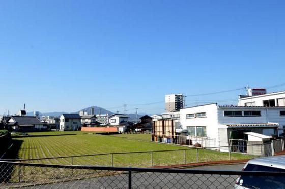 �y���]�z�@