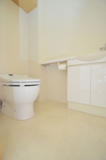 �y�g�C���z�@�E�H�V�����b�g�t��