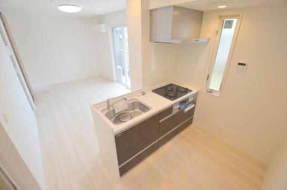 �y�����E���r���O�z�@