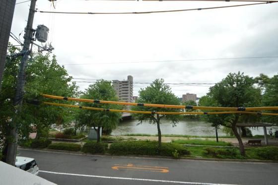 �y���]�z�@�쉈���Ōi�ϗǍD