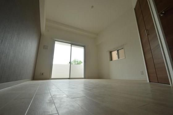 �y�����E���r���O�z�@�m��9.0��