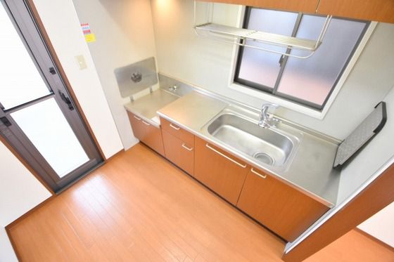 �y�L�b�`���z�@