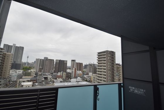 �y���]�z�@