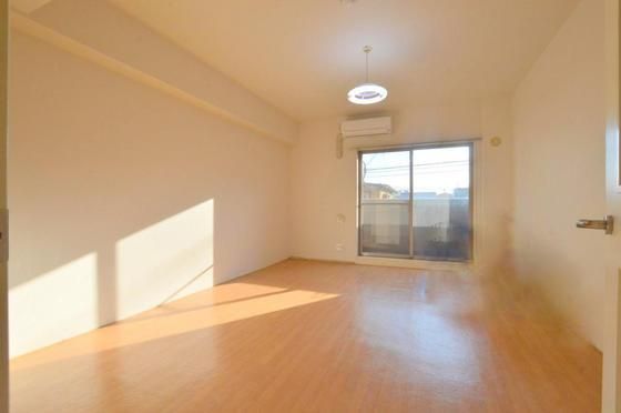 �y�����E���r���O�z�@�ʐ^�͑��̕����̕��ł��B����D��