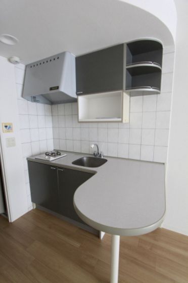 �y�����E���r���O�z�@�m��10���̍L�X���