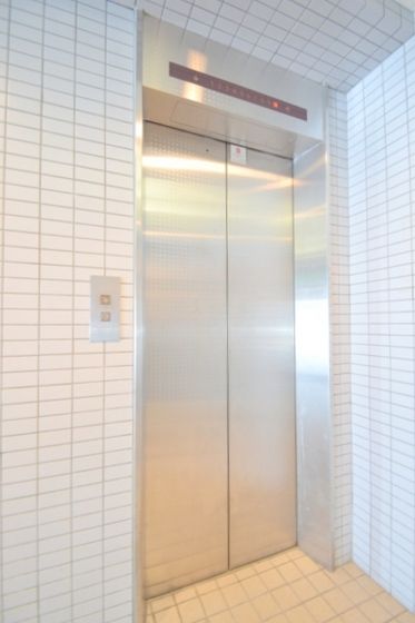 �G���x�[�^�[