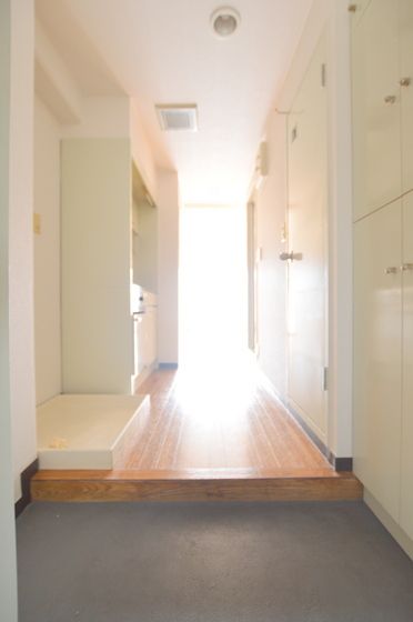 �y���ցz�@���ւɂ͂����Ղ�T�C�Y�̃V���[�Y�{�b�N�X�����