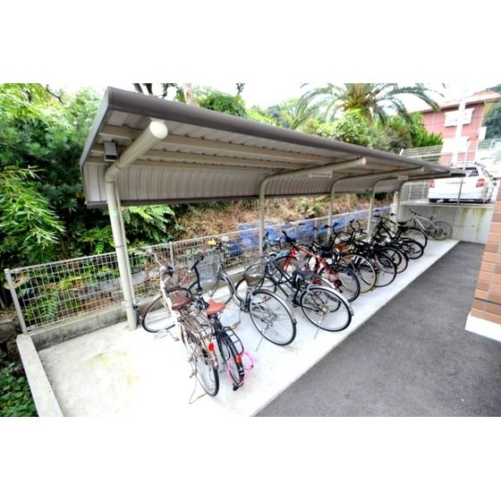 ���փX�y�[�X