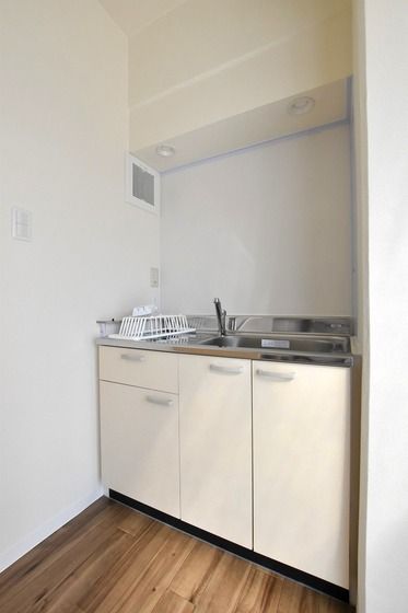 �y�L�b�`���z�@