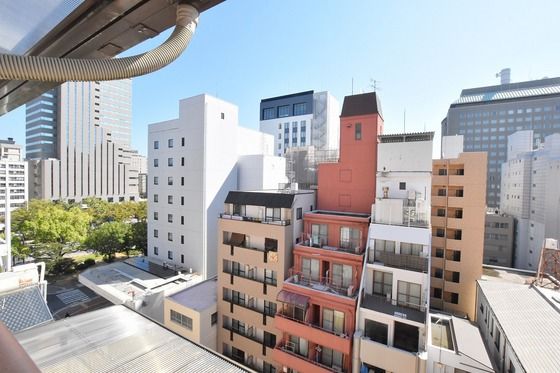 �y���]�z�@