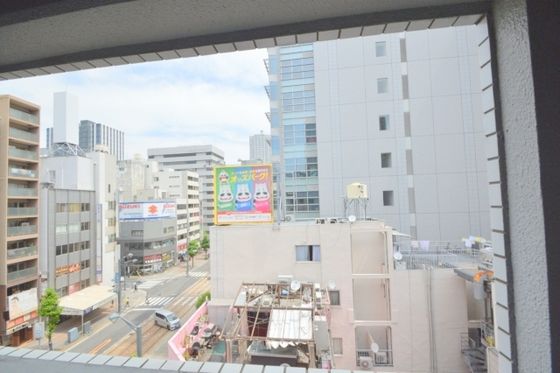 �y���]�z�@���]