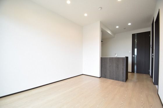 �y�����E���r���O�z�@