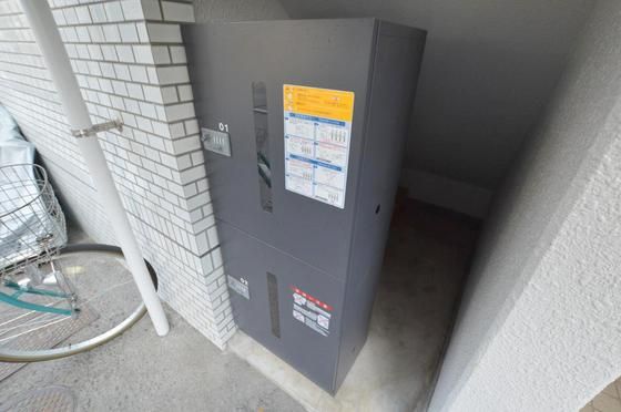 ��z�{�b�N�X