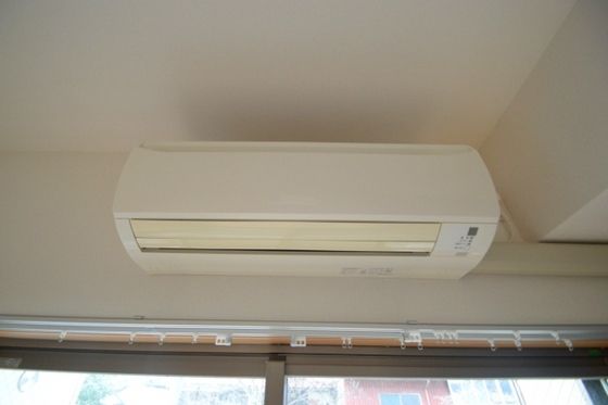 �y���̑��ݔ��z�@�G�A�R��