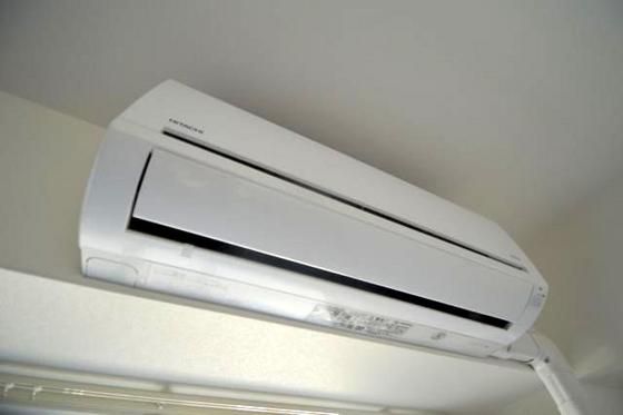 �y���̑��ݔ��z�@�G�A�R��