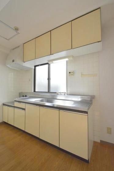 �y�L�b�`���z�@