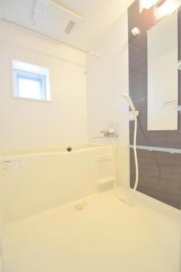 �y�o�X�z�@���ʕ����̎ʐ^�ƂȂ�܂�