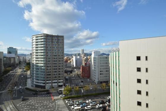 �y���]�z�@���]