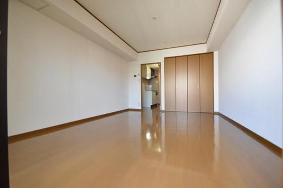 �y���̑������E�X�y�[�X�z�@���r���O12��