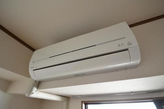 �y���̑��ݔ��z�@�G�A�R��