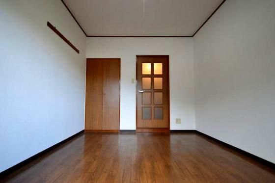 �y�����E���r���O�z�@6���̗m���̓x�b�h���u���܂�)^o^(