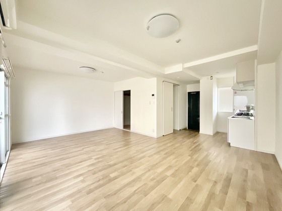 �y�����E���r���O�z�@