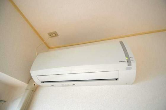 �y���̑��ݔ��z�@�G�A�R��