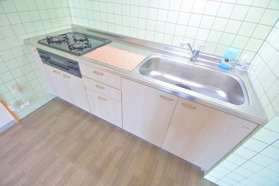 �y���̑��ݔ��z�@