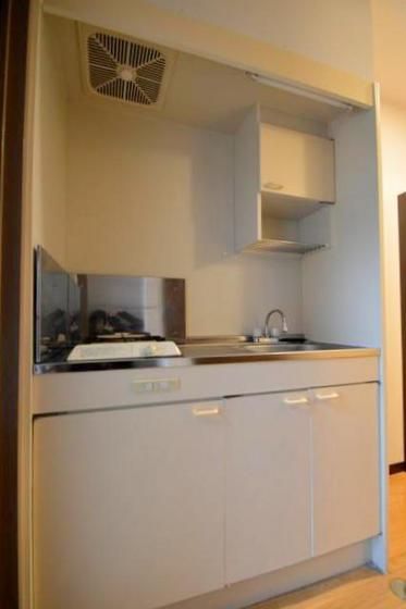 �y�L�b�`���z�@