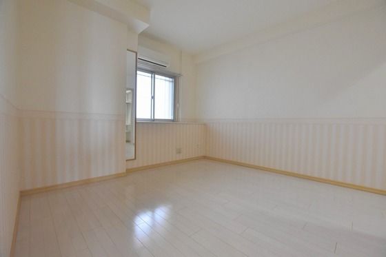 �y���̑������E�X�y�[�X�z�@