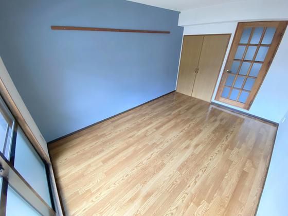 �y�����E���r���O�z�@