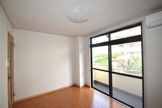 �y���̑������E�X�y�[�X�z�@