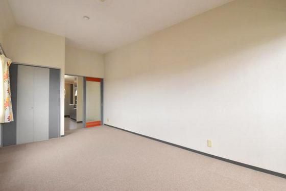 �y�����E���r���O�z�@