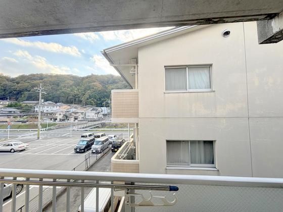 �y���]�z�@