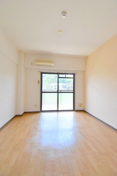 �y���̑������E�X�y�[�X�z�@