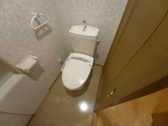 �y�g�C���z�@