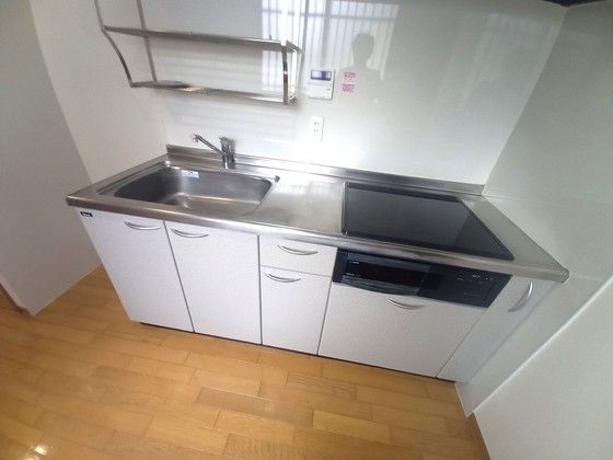 �y�L�b�`���z�@