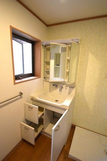 �y���ʏ��z�@