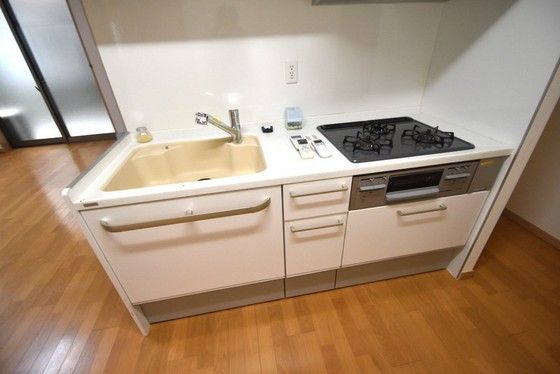 �y�L�b�`���z�@