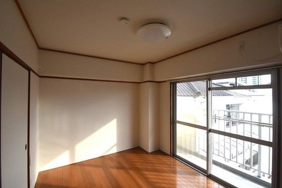 �y���̑������E�X�y�[�X�z�@