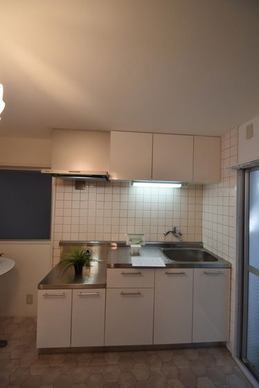 �y�L�b�`���z�@