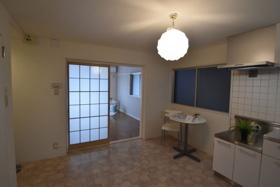 �y�����E���r���O�z�@