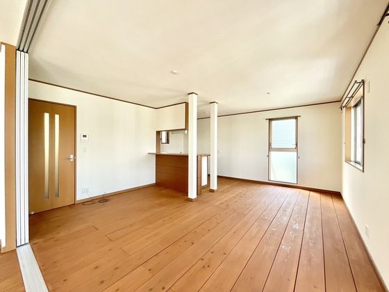 �y�����E���r���O�z�@