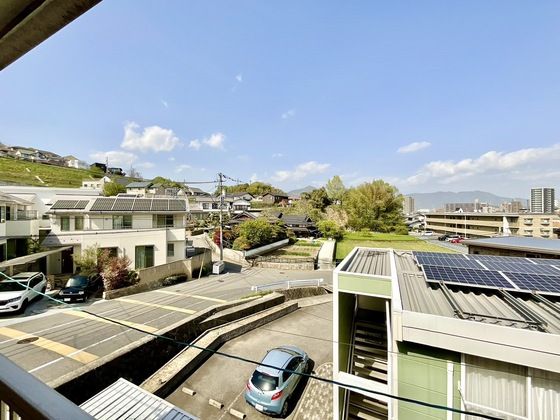 �y���]�z�@