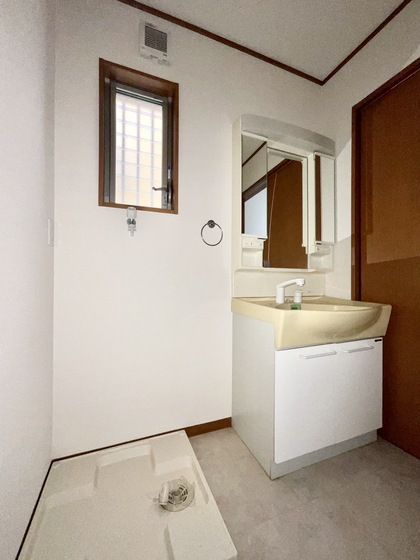 �y���ʏ��z�@