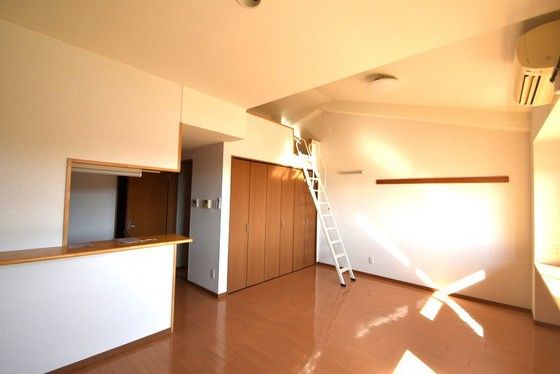 �y���̑������E�X�y�[�X�z�@