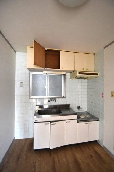 �y�L�b�`���z�@