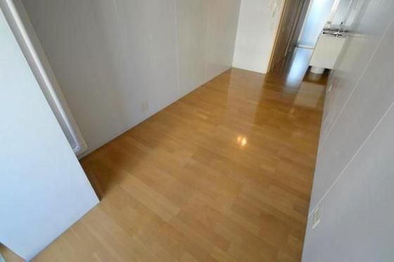 �y�����E���r���O�z�@