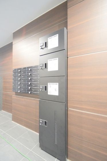 ��z�{�b�N�X