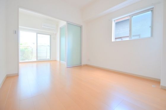 �y�����E���r���O�z�@�p�����Q�ʍ̌��̖��邢�������ł���